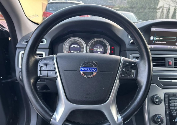 Volvo V70 cena 29999 przebieg: 195000, rok produkcji 2011 z Środa Wielkopolska małe 667